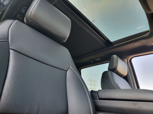 New 2025 Ford F150 Lariat w/ Equipment Group 502A High image 17