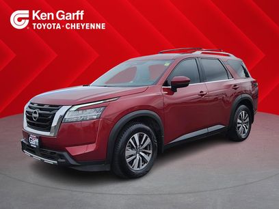 Used 2023 Nissan Pathfinder SL
