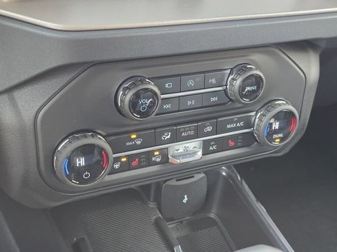 New 2026 Ford Bronco Outer Banks AWD/4WD image 24