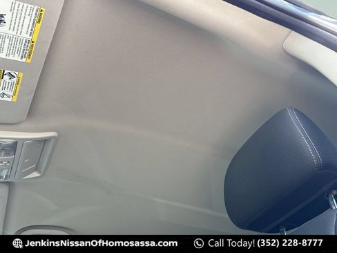 Used 2019 Nissan Titan SV AWD/4WD image 34