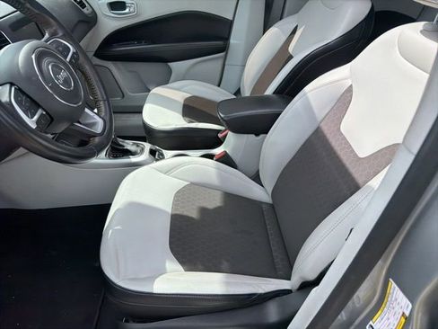 Used 2020 Jeep Compass Latitude w/ Popular Equipment Group image 6