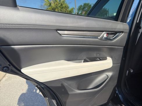 Used 2023 MAZDA CX-5 AWD 2.5 S w/ Premium Package image 11