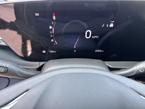 Used 2025 Buick Envista Preferred w/ Convenience I Package image 21