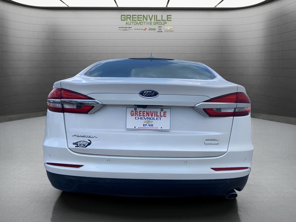 Used 2019 Ford Fusion SEL FWD image 4