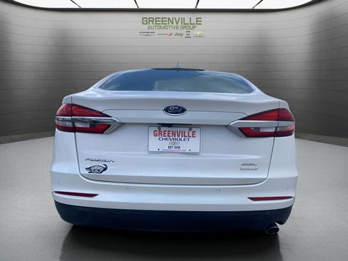 Used 2019 Ford Fusion SEL FWD image 4