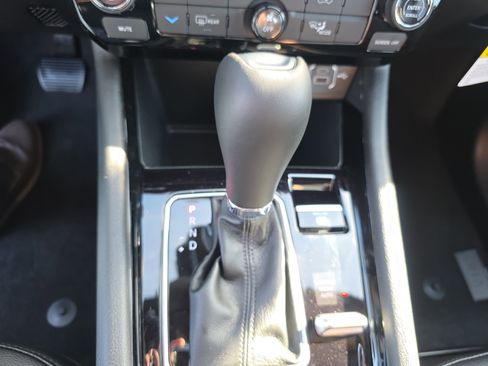 New 2026 Jeep Compass Latitude image 8