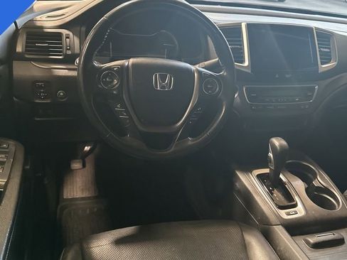 Used 2018 Honda Ridgeline RTL-T image 6