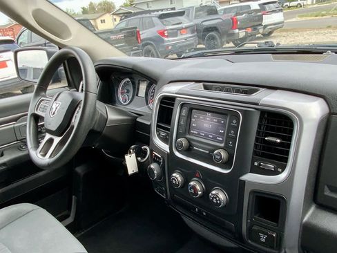 Used 2023 RAM 1500 Classic SLT AWD/4WD image 40