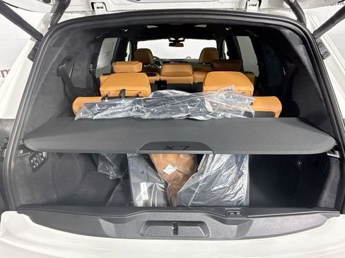 New 2026 BMW X7 xDrive40i w/ M Sport Package image 28