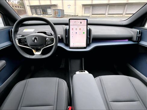 New 2026 Volvo EX30 Plus w/ Climate Package image 7