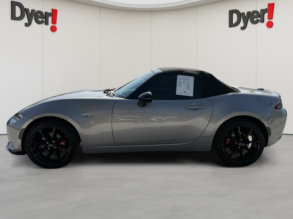Certified 2022 MAZDA MX-5 Miata Club RWD image 2