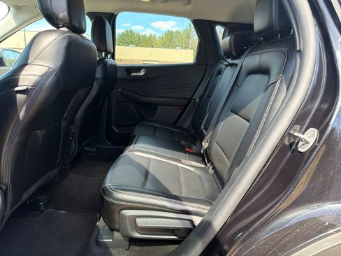 Used 2025 Ford Escape Platinum AWD/4WD image 7