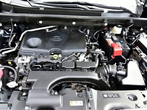 Used 2021 Toyota RAV4 Limited AWD/4WD image 32