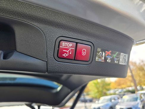 Certified 2025 Mercedes-Benz GLE 350 4MATIC image 19