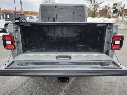 Used 2021 Jeep Gladiator Overland w/ LED Lighting Group image 15
