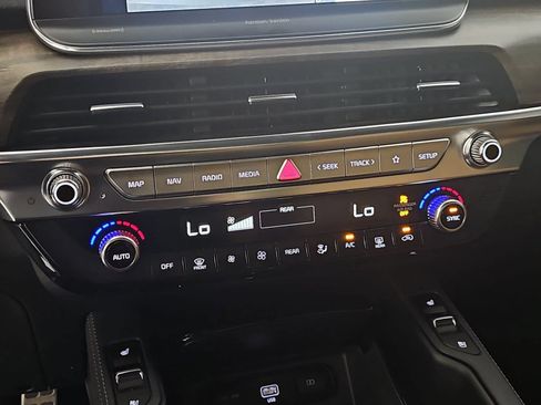 Used 2021 Kia Telluride SX w/ Towing Package FWD image 23