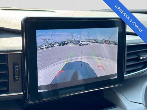 Used 2022 Ford Explorer XLT w/ Equipment Group 202A AWD/4WD image 35