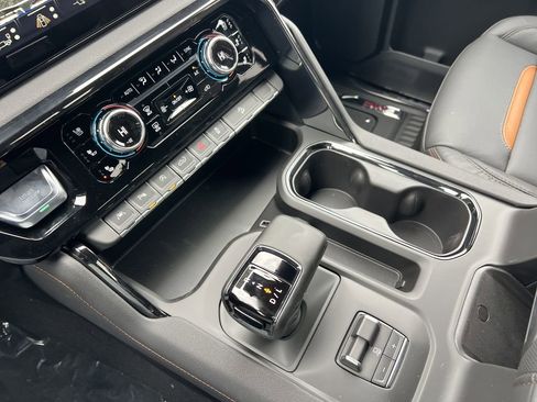 New 2026 GMC Sierra 1500 AT4 w/ Technology Package image 7