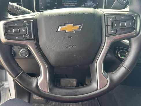Used 2025 Chevrolet Silverado 2500 LT w/ Convenience Package image 12