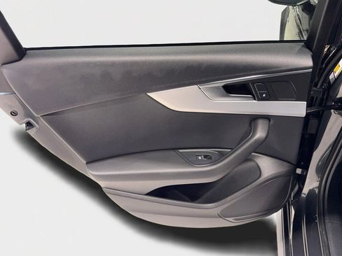 Used 2018 Audi A4 2.0T allroad Premium w/ Convenience Package image 18