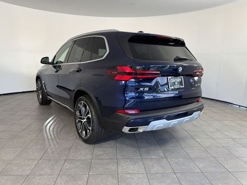 New 2026 BMW X5 sDrive40i w/ Premium Package RWD image 3