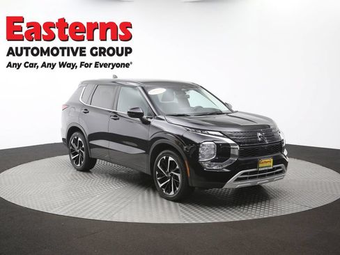 Used 2024 Mitsubishi Outlander SE AWD/4WD image 49