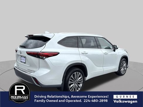 Used 2022 Toyota Highlander Platinum AWD/4WD image 10
