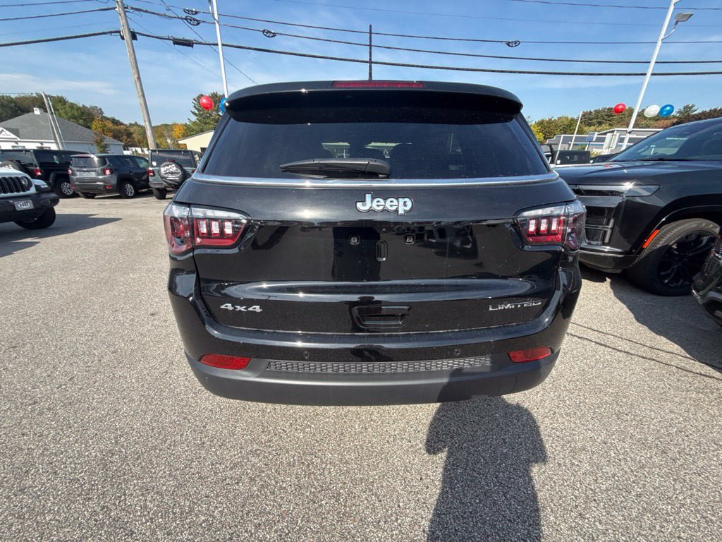 New 2026 Jeep Compass Limited AWD/4WD image 4