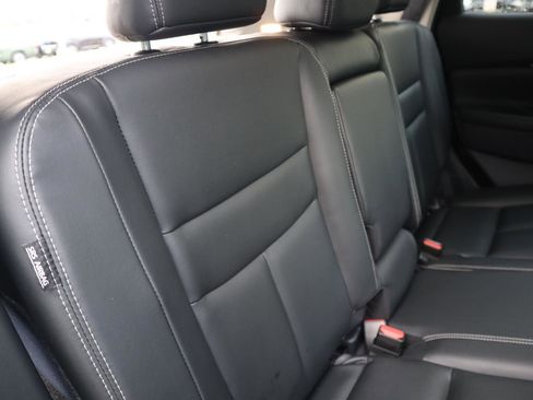 Certified 2024 Nissan Murano SV w/ SV Midnight Edition Package image 40