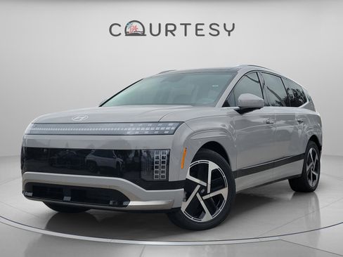 New 2026 Hyundai Ioniq 9 Calligraphy image 1