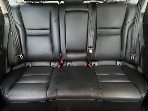 Used 2023 Nissan Rogue SL w/ SL Premium Package image 16