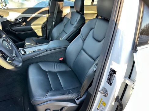 Used 2024 Volvo XC90 B5 Core image 18