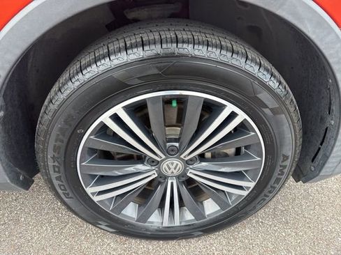 Used 2018 Volkswagen Tiguan S FWD image 13