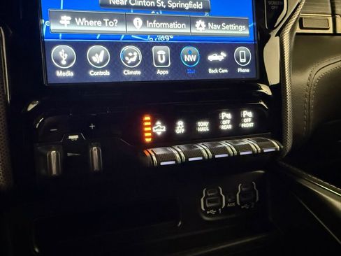 Used 2020 RAM 1500 Limited w/ Black Appearance Package image 23