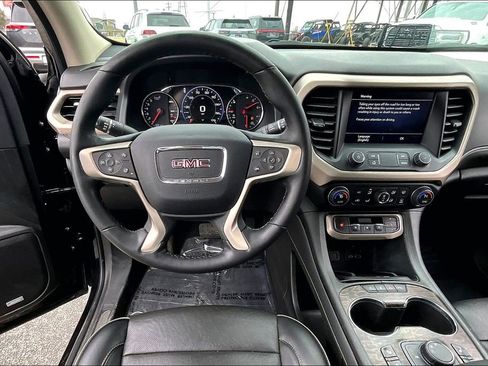 Used 2023 GMC Acadia Denali FWD image 8