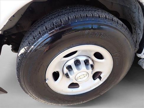 Used 2019 Chevrolet Express 2500 w/ Driver Convenience Package RWD image 7