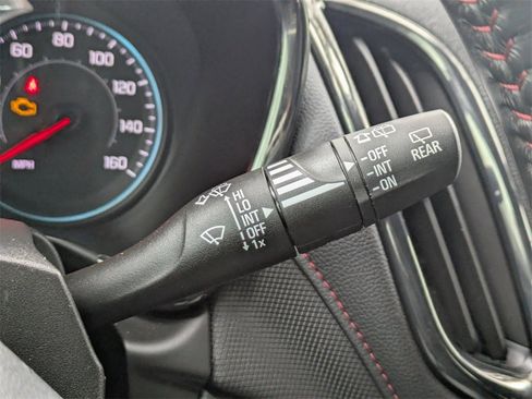 Used 2022 Chevrolet Equinox RS w/ RS Leather Package image 34