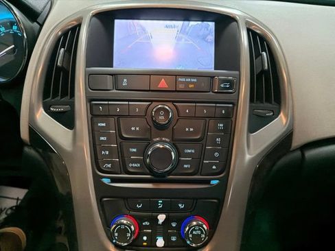 Used 2015 Buick Verano FWD image 17