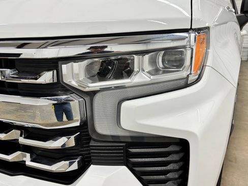 Used 2025 Chevrolet Silverado 1500 LT w/ Texas Edition Plus RWD image 9