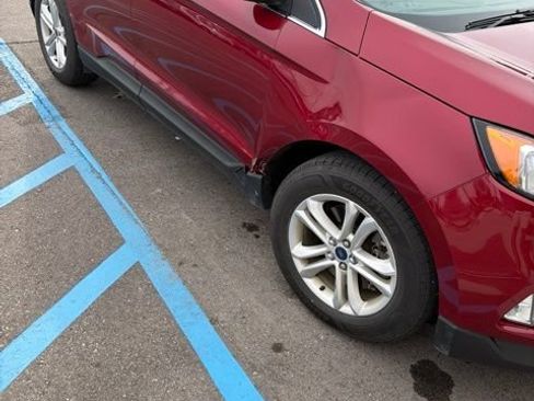 Used 2019 Ford Edge SEL w/ Equipment Group 201A AWD/4WD image 4