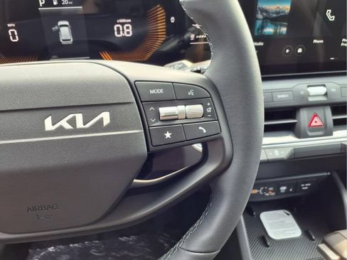 New 2026 Kia K4 EX FWD image 10