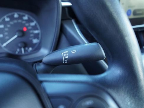 Used 2025 Toyota Corolla LE image 25