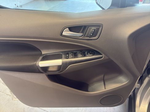 Used 2021 Ford Transit Connect XLT FWD image 15