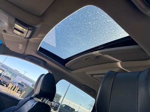 Used 2012 Acura MDX w/ Technology & Entertainment image 24