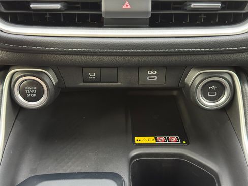 Used 2024 Toyota Grand Highlander FWD image 31