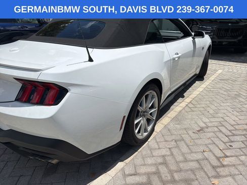 Used 2025 Ford Mustang GT Premium RWD image 12