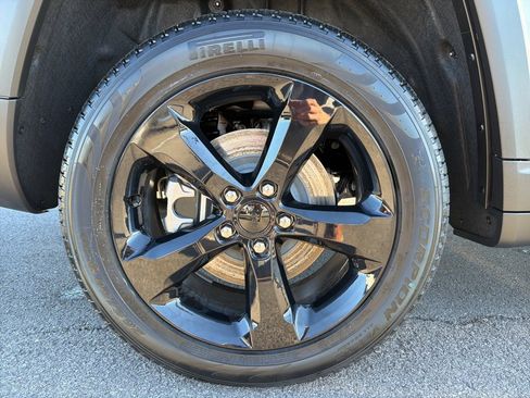 New 2025 Jeep Grand Cherokee L Limited image 14