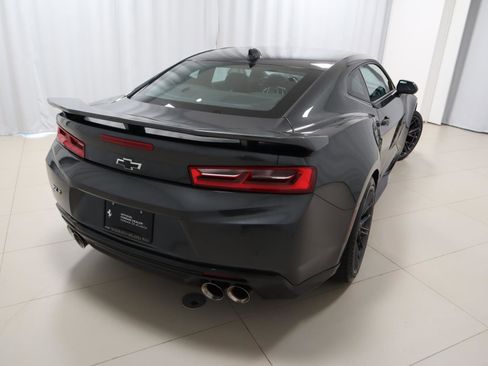 Used 2017 Chevrolet Camaro ZL1 image 5