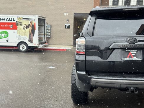 Used 2016 Toyota 4Runner Trail Premium image 5