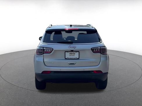 Used 2025 Jeep Compass Limited AWD/4WD image 10